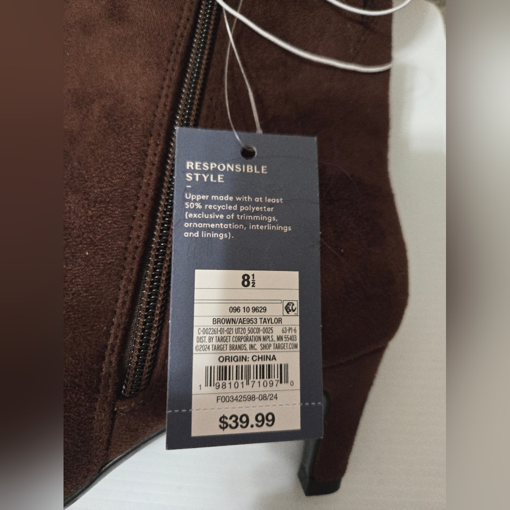 Brown Faux Suede Boots, Zips Up the Side, Universal Thread, Sz8.5, New With Tags - Picture 9 of 10